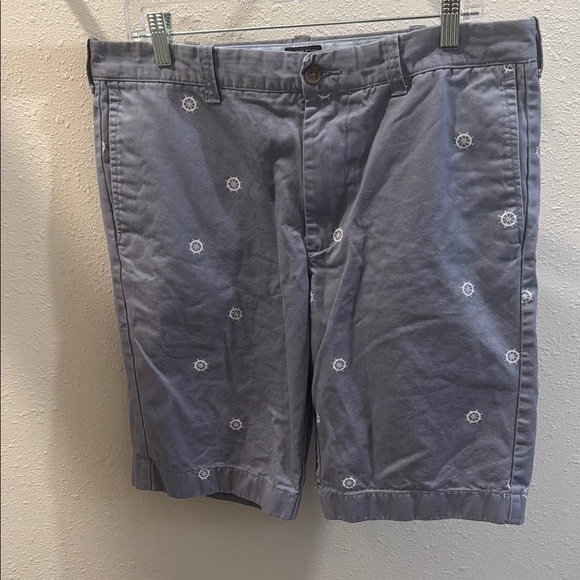 J. Crew Gray Flat Front Shorts Classic Style - Picture 1 of 3